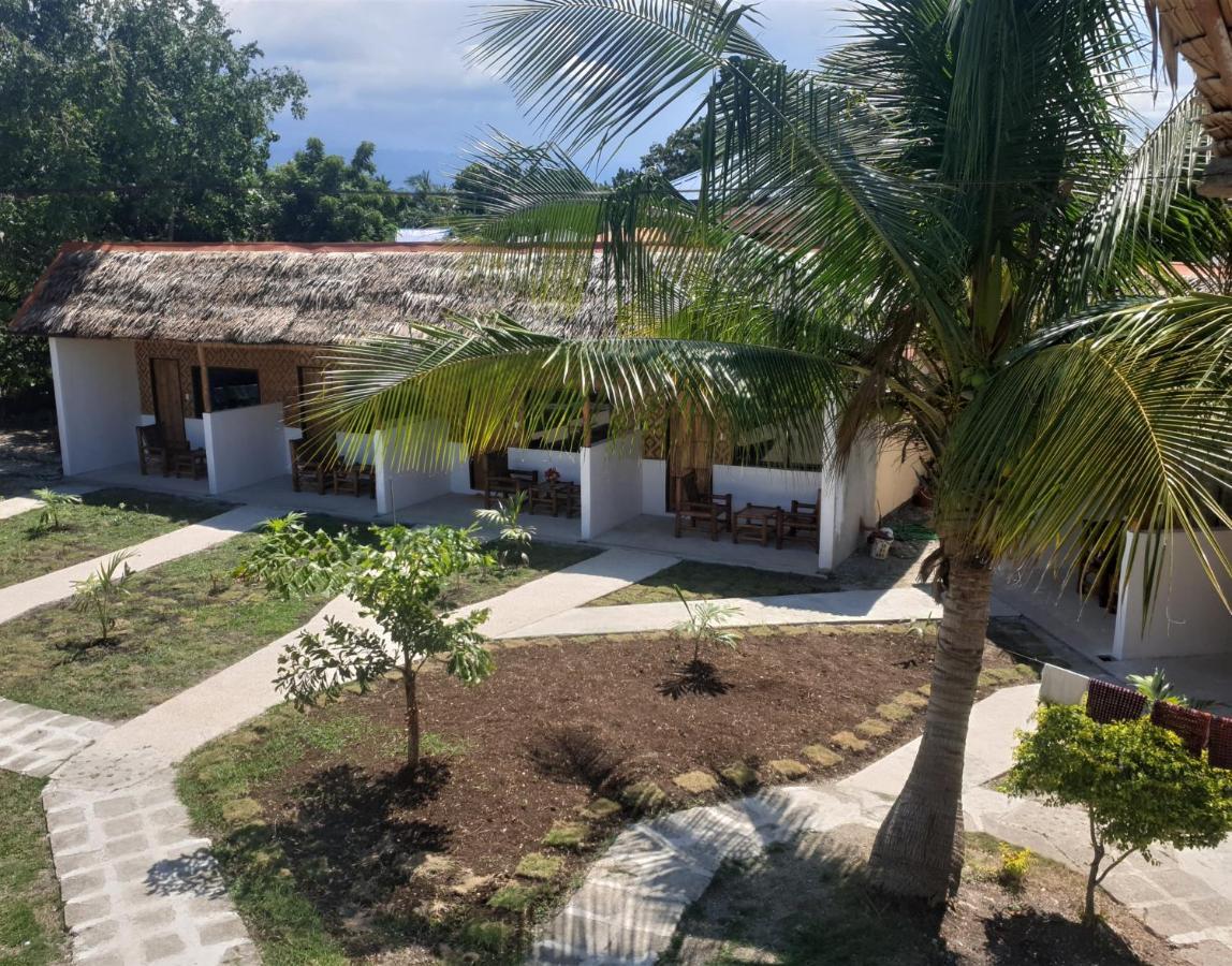 Native House Resort By Cocotel Moalboal Exterior photo